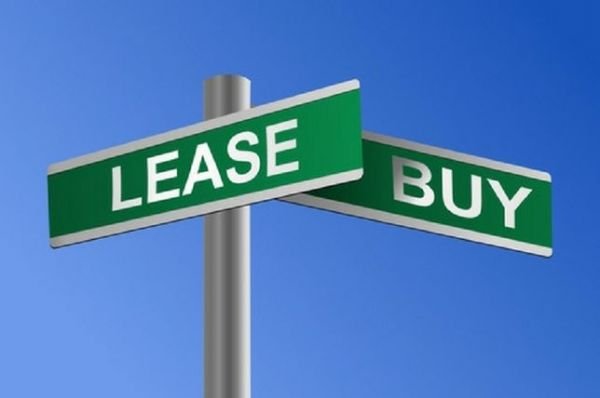 Lease vs Buy Graphic 1